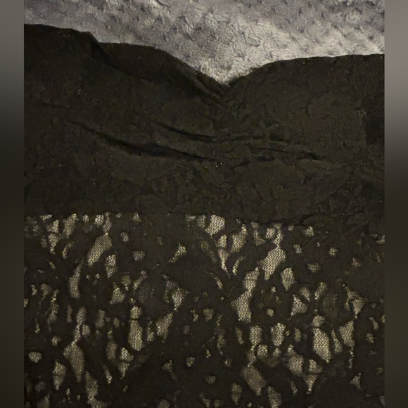 Sexy NWOT Victoria Secret Moda International Black Lace Overlay Longline Top SzM - Picture 2 of 10